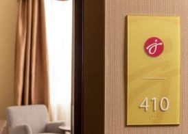 Jaslin Hotel 5