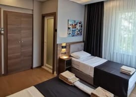 Nicer Hotel 3