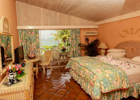 Coco Reef Resort & Spa 5