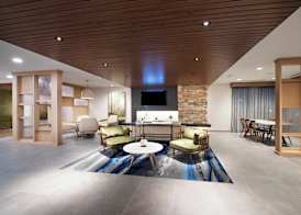 Fairfield Inn & Suites by Marriott Dayton North 2