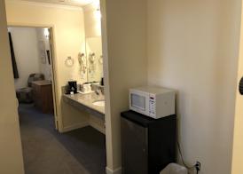 Travelodge by Wyndham Pasadena Central 4