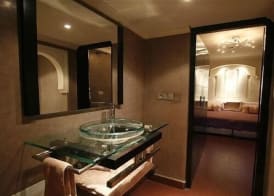 Riad Carllian 3