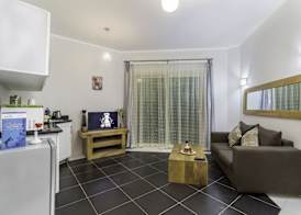 Royal Beach Serviced Apartments 4