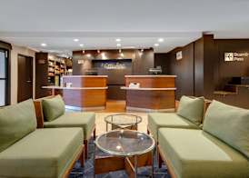 Courtyard by Marriott State College 2