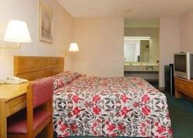 Econo Lodge Lanett 5