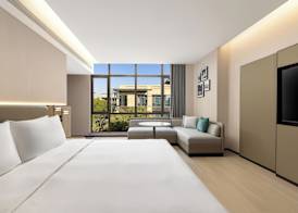 Holiday Inn Shanghai Tourism Zone by IHG 5