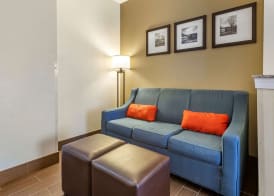 Comfort Suites Newark - Harrison 5