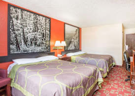 Super 8 by Wyndham Harrisonburg 5