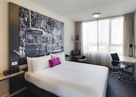 Mercure Melbourne Therry Street 5