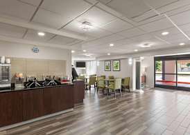 La Quinta Inn by Wyndham Nashville South 4