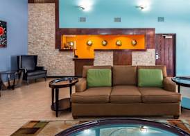 Best Western Plus The Woodlands 3