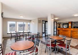 Days Inn by Wyndham Mooresville Lake Norman 3