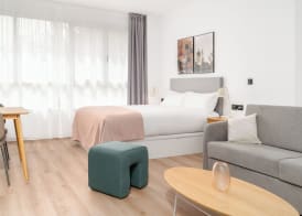 Limehome Valencia Carrer d'Antonio Ferrandis 3