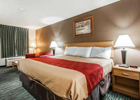Econo Lodge Inn & Suites Jackson Northwest 5