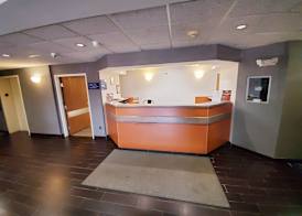 Americas Best Value Inn & Suites Racine 3