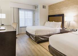Holiday Inn & Suites BLOOMINGTON-AIRPORT by IHG 2