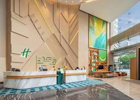 Holiday Inn Shanghai Nanjing Road by IHG 2