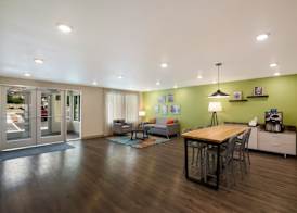WoodSpring Suites Austin Central 4