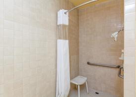 Americas Best Value Inn & Suites Bakersfield Central 4