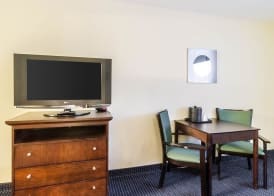 Rodeway Inn & Suites Williamsburg Central 3