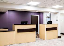 La Quinta Inn by Wyndham Davenport & Conference Center 3