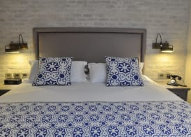The Artisan D.C. Hotel, Autograph Collection 5