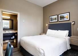 Mountaineer Lodge 2