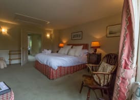 Aylworth Manor 5