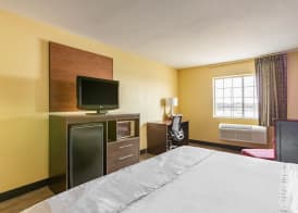 Motel 6 Tulsa, OK Airport 3