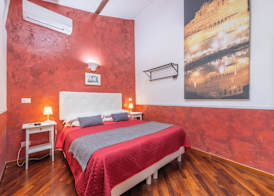 Room-skylight Double Room in History Hou 3