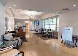 Bella Vista Hotel & Suites 4