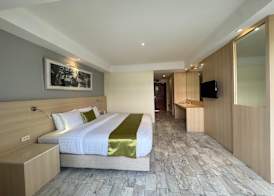 iCheck inn Thapra 5