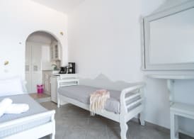 Ilioperato Hotel 5