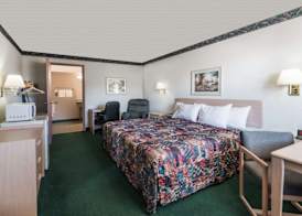 Knights Inn Ottawa 4
