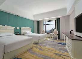 Ramada Plaza By Wyndham Wuhan Dongxi Lake 3