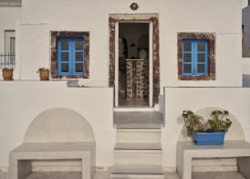 Amphitheater Cave Houses 2