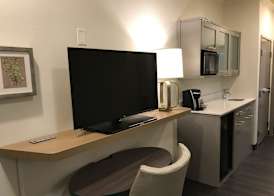Holiday Inn & Suites MCKINNEY - N ALLEN by IHG 2