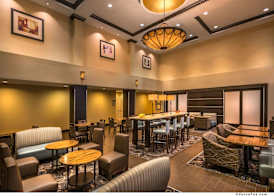 Hampton Inn & Suites Reno 4
