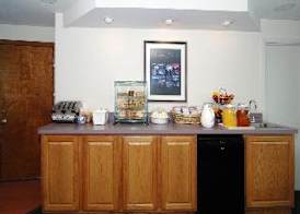 Quality Inn Breeze Manor 2