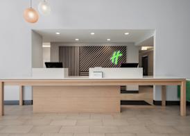 Holiday Inn Victoria - Elk Lake by IHG 4