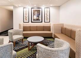 Holiday Inn Express & Suites COLUMBIA-I-26 @ HARBISON BLVD by IHG 2