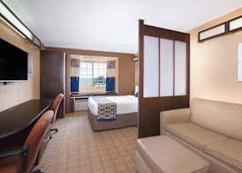 Microtel Inn and Suites Lafayette 5