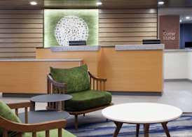 Fairfield Inn & Suites by Marriott Charleston 4