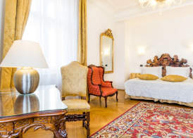 Charles Bridge Palace 4