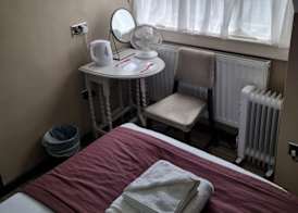 The Red Lion Hotel 4