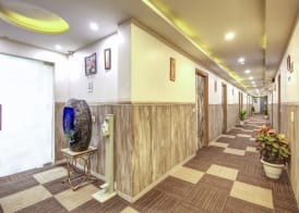 Gracious by Vishesh Hotels & Home Stay 4