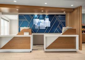 Holiday Inn Express & Suites Overland Park South by IHG 2