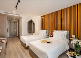 HAIAN Riverfront Hotel Da Nang 4
