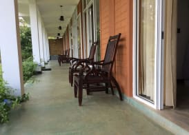Sigiriya Rock Hide 3