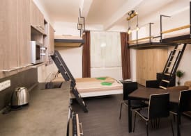 Flying Bed Apartment close to Castle 2